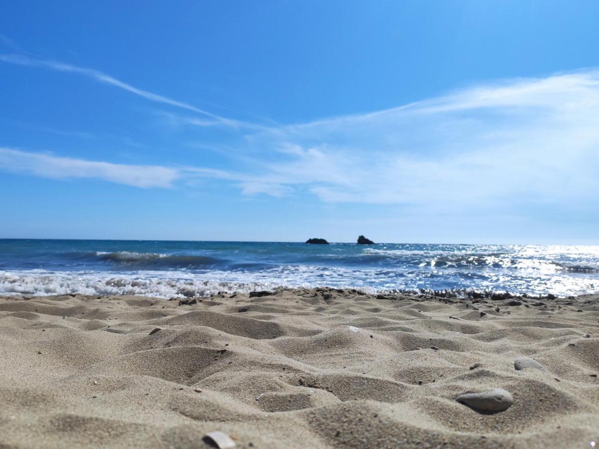 Tetraktys Estate Beachside Υδωρ Ágios Matthaíos Exterior foto